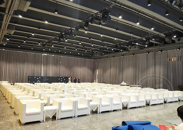 2021郑州篷房租赁厂家为普罗理想国提供沙发